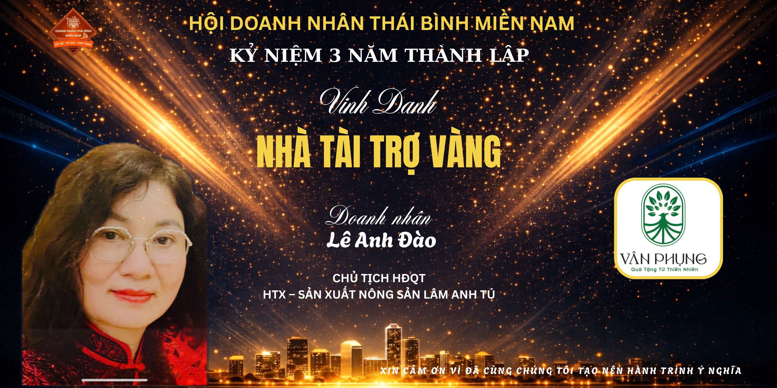 VINH-DANH-NHA-TAI-TRO-VANG-DOANH-NHAN-LE-ANH-DAO-HTX-NONG-SAN-LAM-ANH-TU-.jpg
