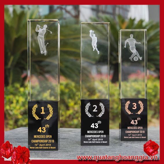 CG82 Golf trophy awards Crystal