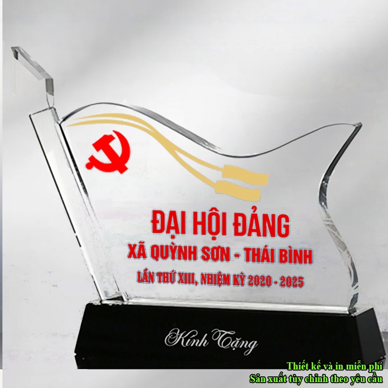 QĐH68 Biêu Trưng Cờ Đảng Pha lê Quà Tặng Đại Hội