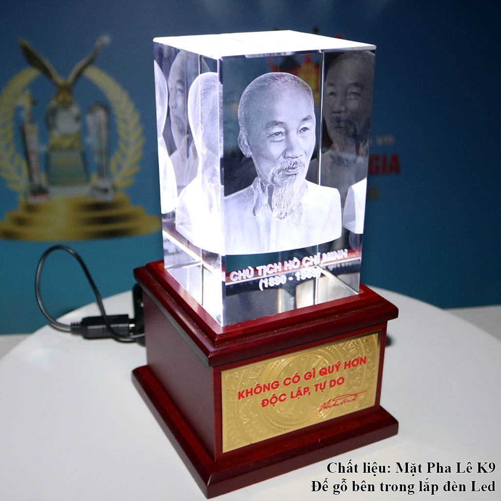 Biểu Trưng Pha Lê Tượng Bác Hồ 3D