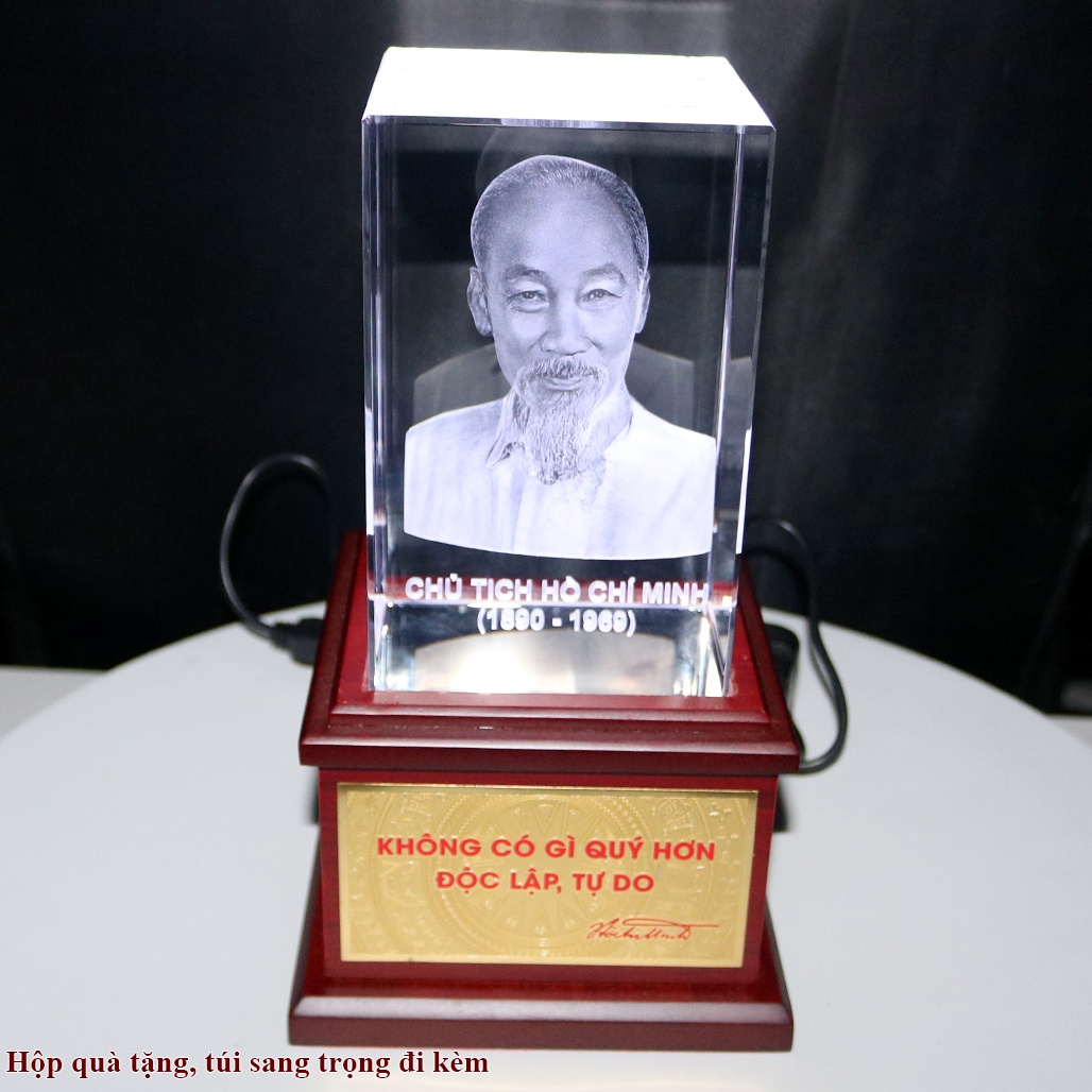 BH102A Biểu Trưng Pha Lê Tượng Bác Hồ 3D