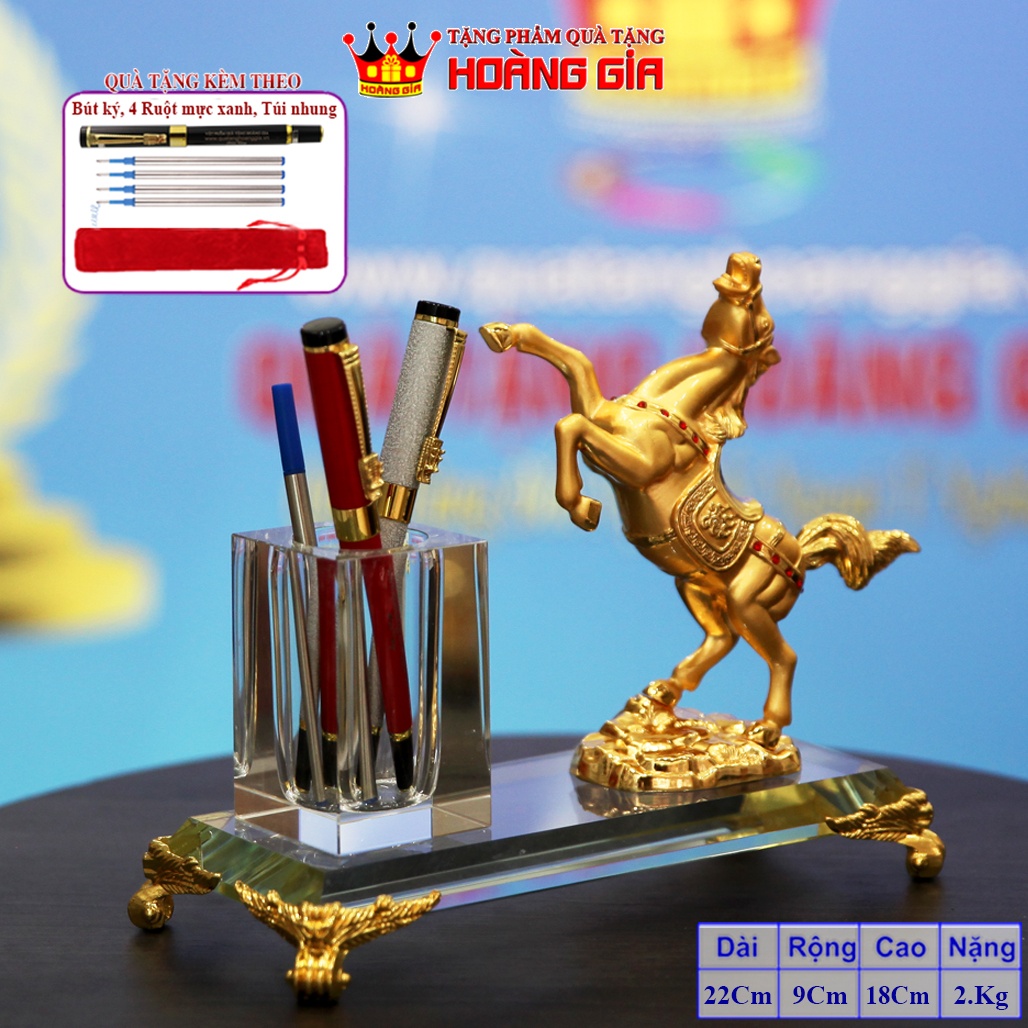 Cắm Bút Pha Lê Ngựa Vàng Mã Đáo Thành Công