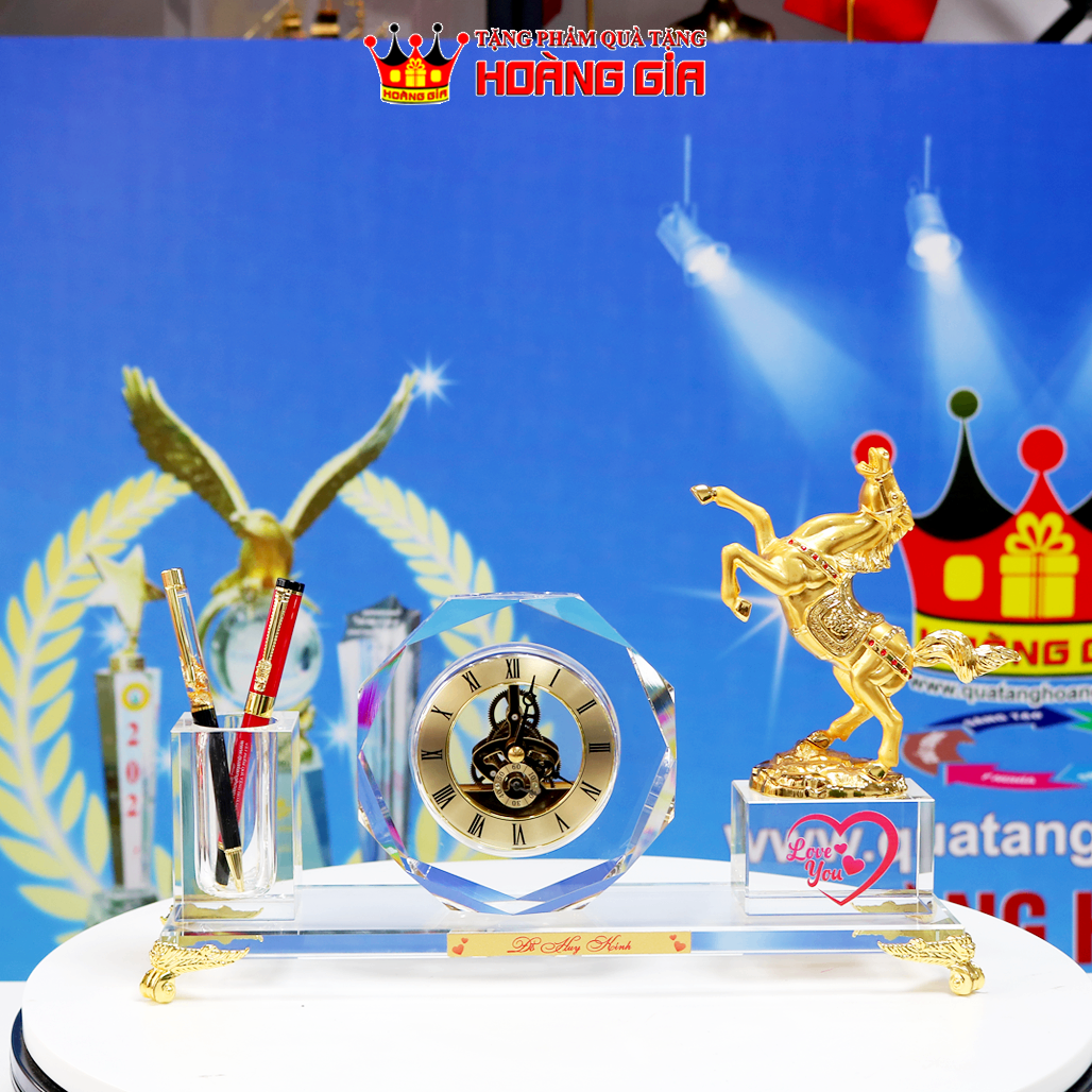 Bộ Cắm Bút Đồng Hồ Pha Lê Mã Đáo Thành Công