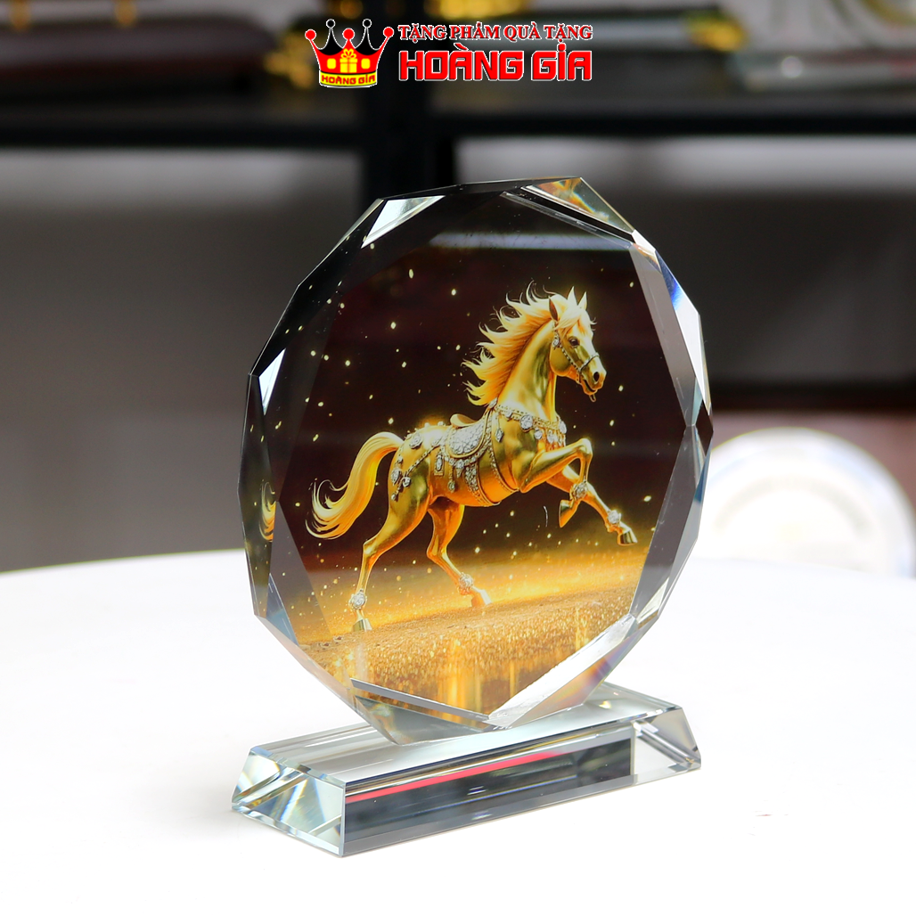 BTPL11 Biểu Trưng Trang Trí Bát Giác Pha Lên In ngựa vàng Bình Ngọ Phát Tài