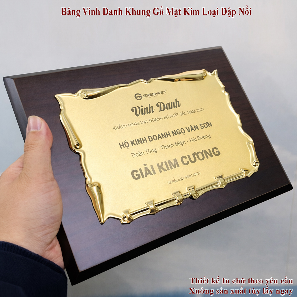 Bảng Vinh Danh Cao Cấp, Chất Liệu Gỗ Đồng Mạ Crom Khắc Nội Dung Theo Yêu Cầu