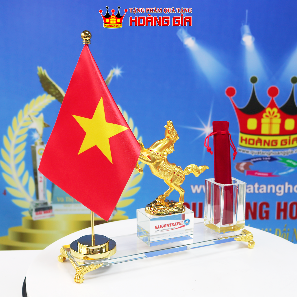 Bộ cắm bút Mã Đáo Thành Công Cờ Tổ Quốc Để Bàn Làm Việc