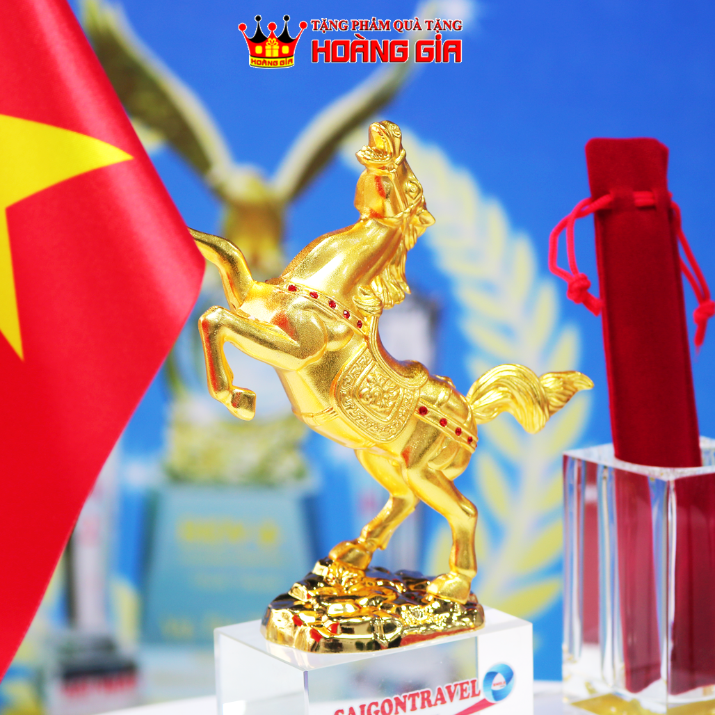 Bộ cắm bút Mã Đáo Thành Công Cờ Tổ Quốc Để Bàn Làm Việc