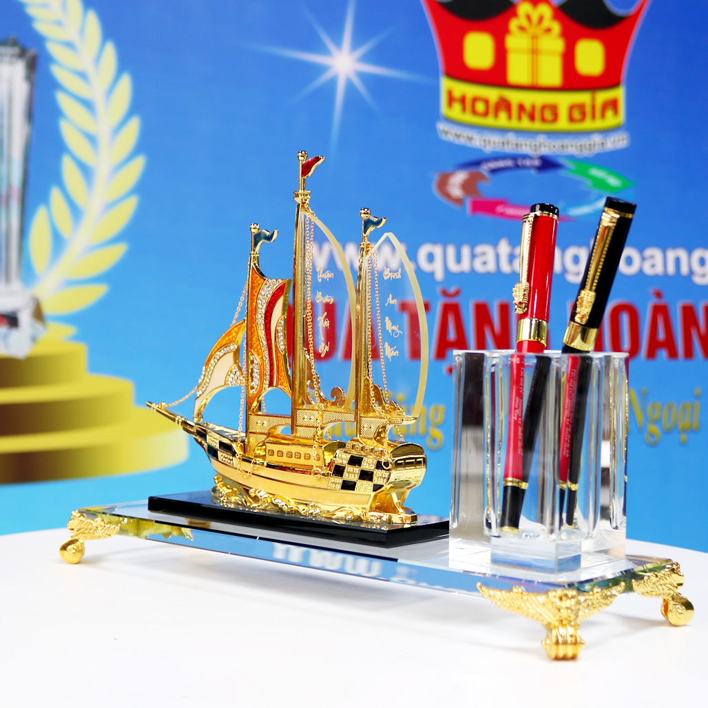Biểu Trưng Trang Trí Để Bàn Hình Thuyền Buồm
