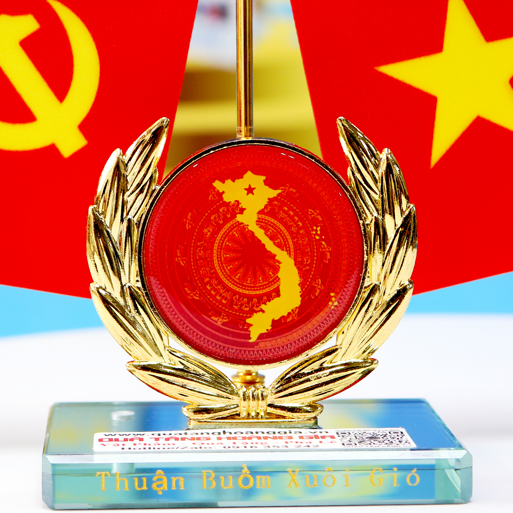 CĐB 123 CỜ TRANG TRÍ Ô TÔ THUẬN BUỒM XUÔI GIÓ BIỂU TRƯNG TỔ QUỐC