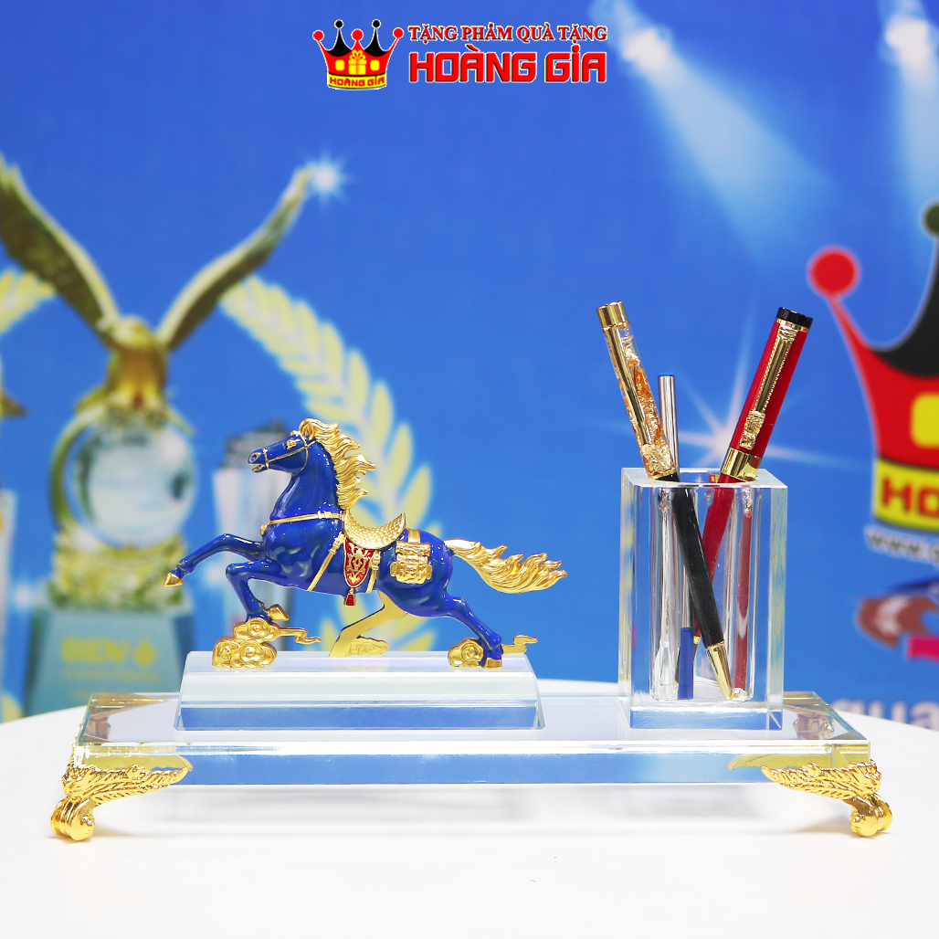Cắm bút pha lê ngựa xanh MĐ45
