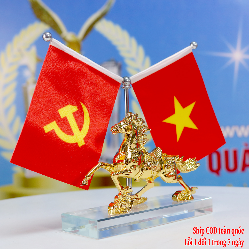 Đồ Trang Trí Ngựa Phong Thủy Đế Pha Lê Cờ Việt Nam Cao Cấp MĐ 58