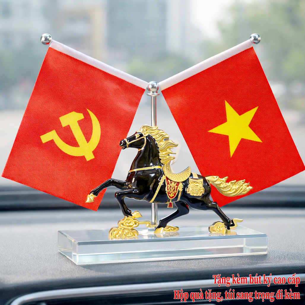 Đồ Trang Trí Ngựa Phong Thủy Đế Pha Lê Cờ Việt Nam Cao Cấp MĐ 58