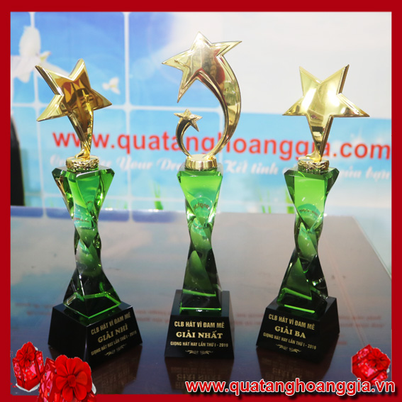 Làm Cúp Liên Hoan Cuối Năm - QCN70
