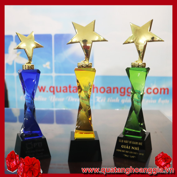 Làm Cúp Liên Hoan Cuối Năm - QCN70