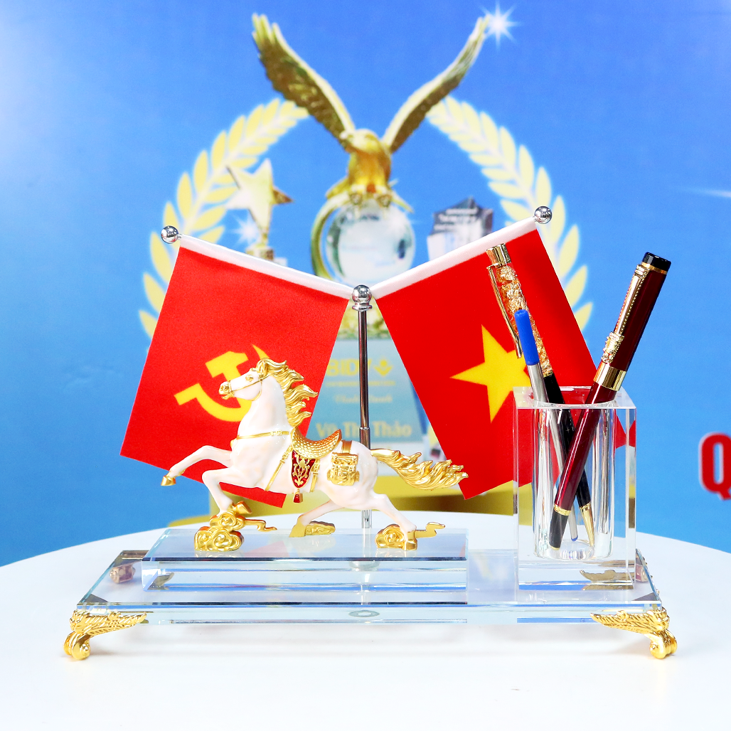 MĐ50 BỘ ĐỂ BÀN CỜ ĐÔI CẮM BÚT NGỰA TRẮNG PHONG THỦY