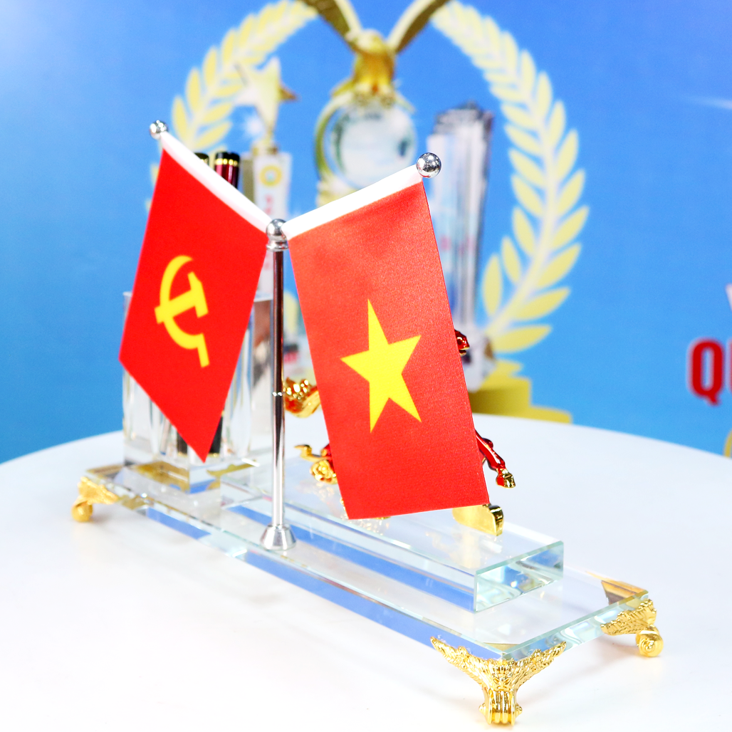 MĐ51 BỘ CỜ ĐỂ BÀN ĐÔI CẮM BÚT NGỰA ĐỎ PHONG THỦY