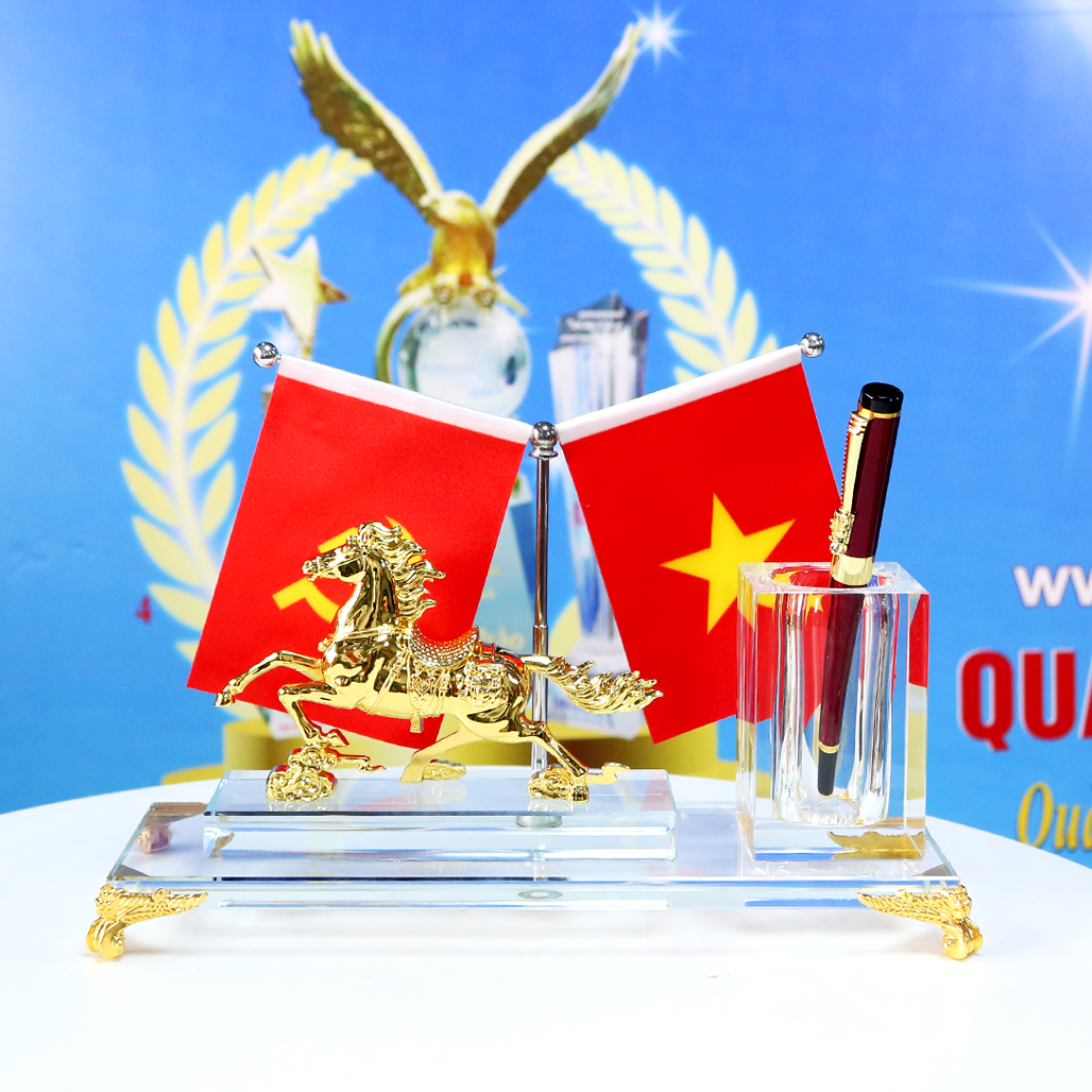 MĐ52 BỘ ĐỂ BÀN CỜ ĐÔI CẮM BÚT NGỰA VÀNG PHONG THỦY