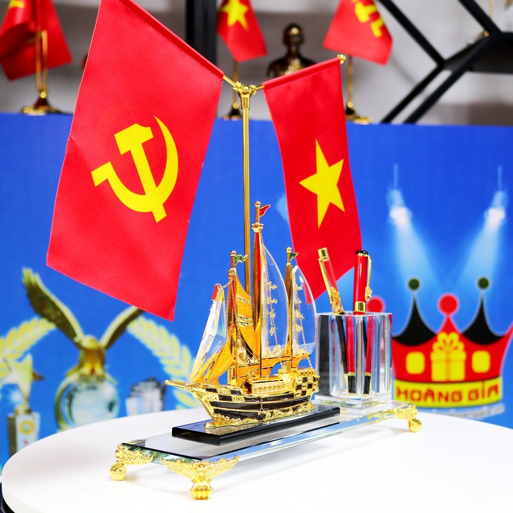 Bộ Cắm Bút Thuyền Buồm Pha Lê Phong Cách Sang Trọng Cờ Đôi