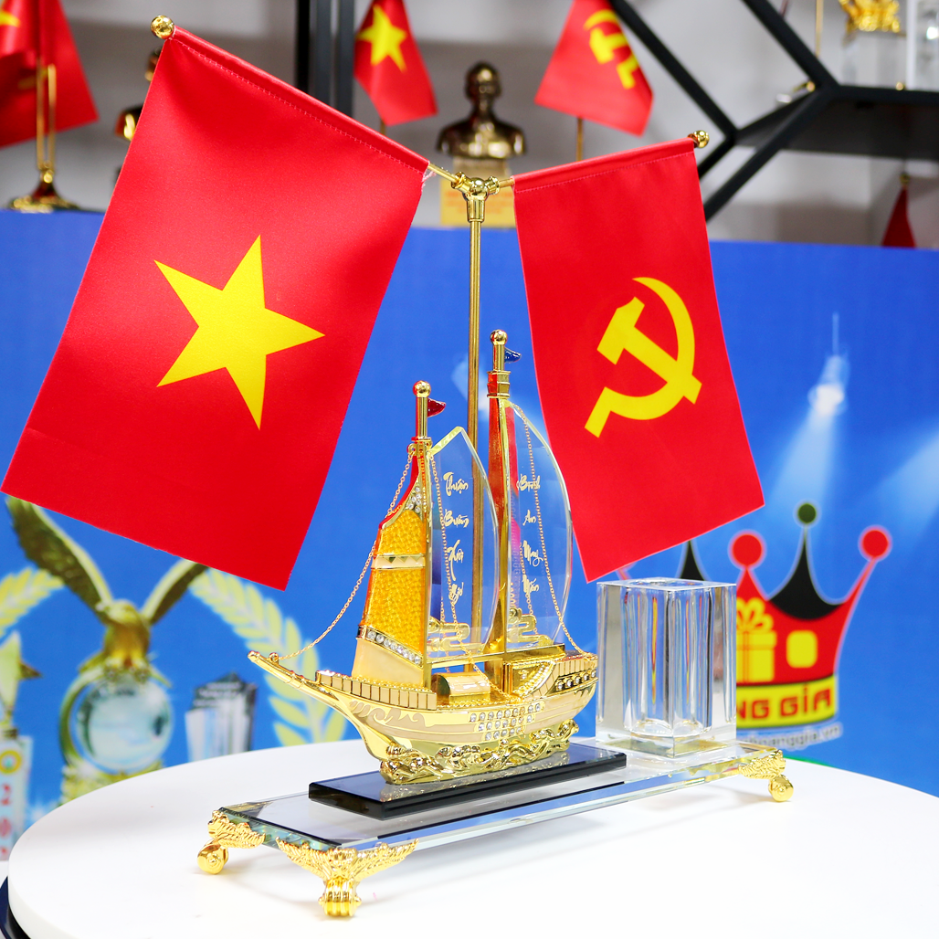 Bộ Cắm Bút Thuyền Buồm Pha Lê Phong Cách Truyền Thống Cờ Đôi