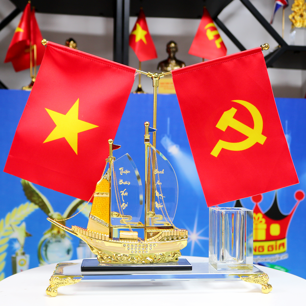 Bộ Cắm Bút Thuyền Buồm Pha Lê Phong Cách Truyền Thống Cờ Đôi