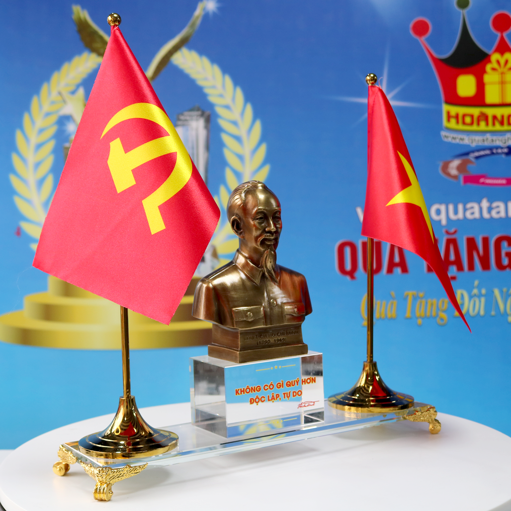 Quà Đại Hội Đảng Tượng Chân Dung Bác Hồ Để Bàn Làm Việc