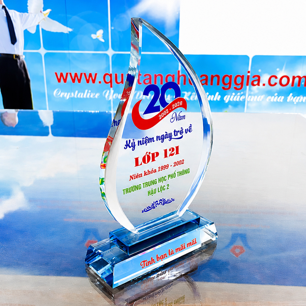 Quà Họp Lớp Hình Chiếc Lá QHL91