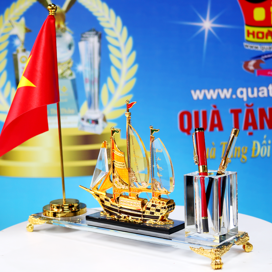 Bộ Cắm Bút Thuyền Buồm Pha Lê Phong Cách Sang Trọng Cờ Đơn