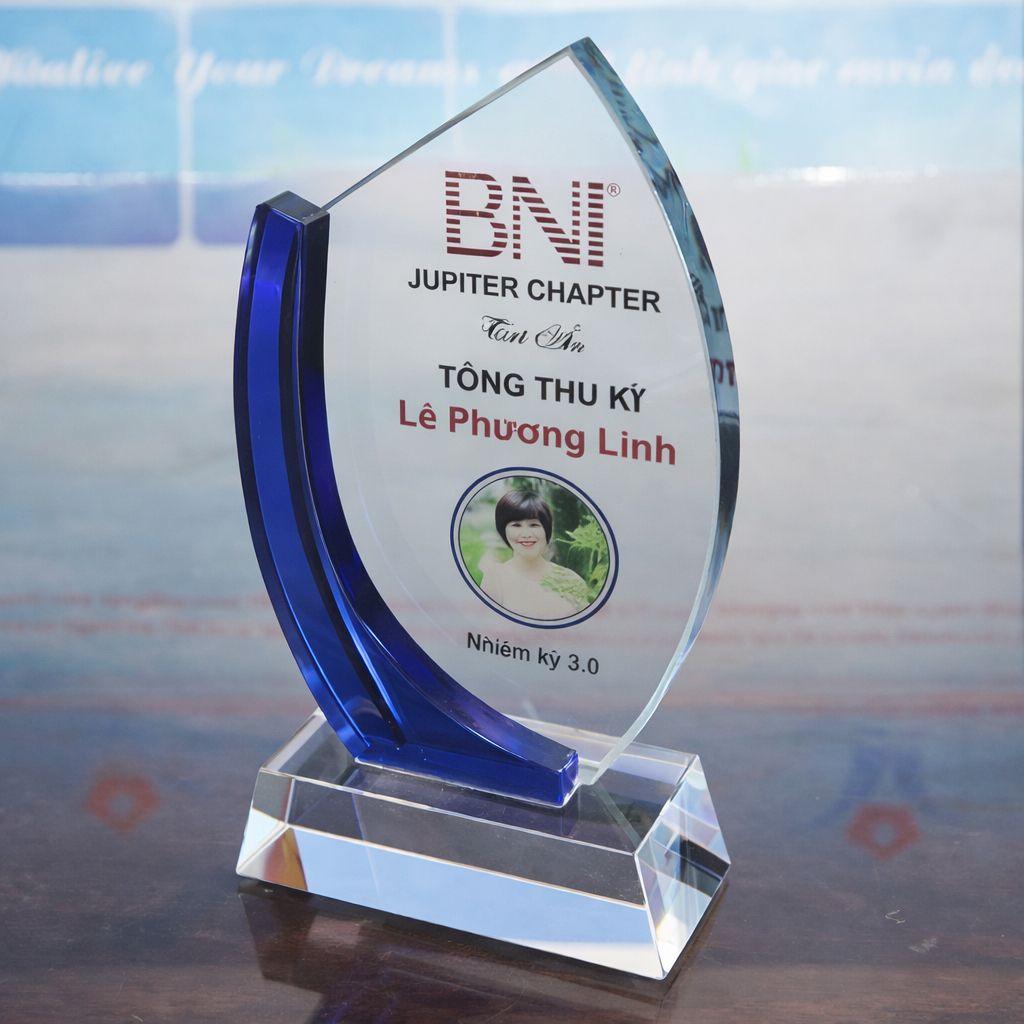 Quà Tặng Tri Ân Khen Thưởng Nhân Viên Xuất Sắc - QCN97