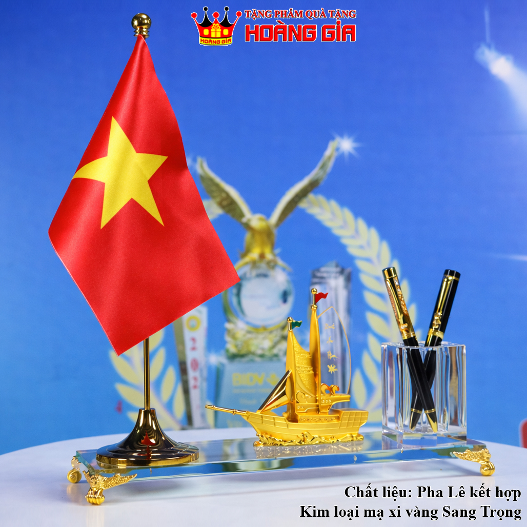 Bộ Cắm bút pha lê thuyền buồm Cờ Tổ Quốc Việt Nam TB47C