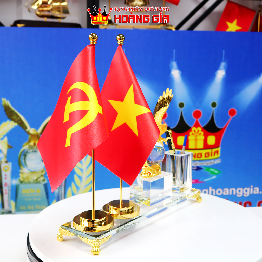 Tặng Phẩm Để Bàn Làm Việc Cắm Bút Pha Lê ĐBĐB 44A