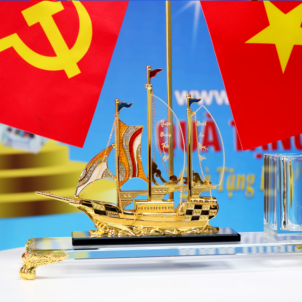 Bộ Cắm Bút Thuyền Buồm Pha Lê Phong Cách Quý Phái Cờ Đôi