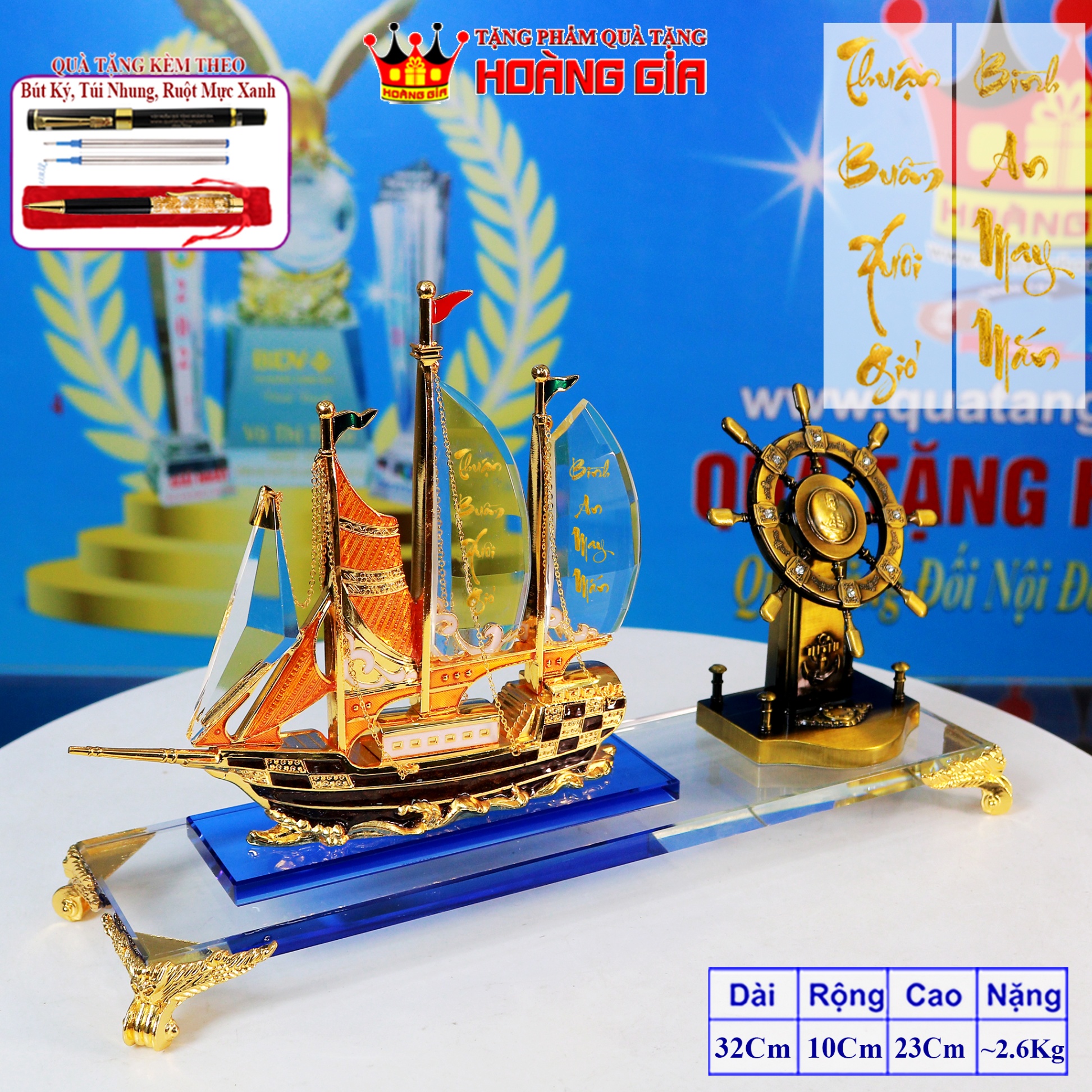 Thuyền Buồm Pha Lê Phong Cách Sang Trọng Cùng Bánh Lái