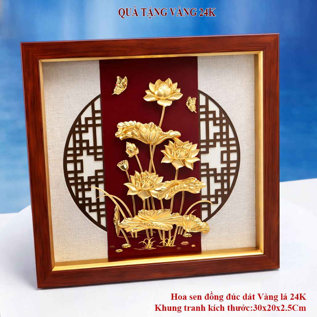 Tranh Hoa Sen Vàng 24K Nền Đỏ 30x30Cm