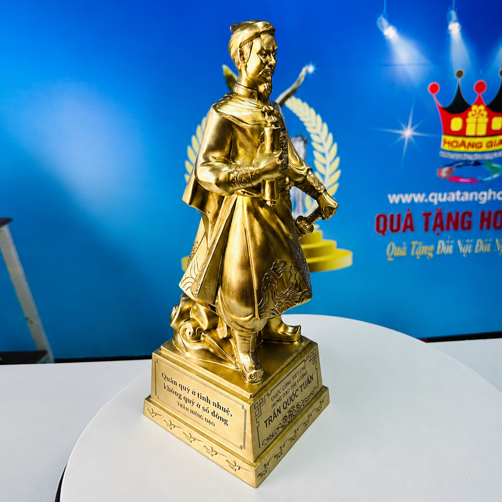 Tượng Đồng Trần Hưng Đạo cao 38Cm