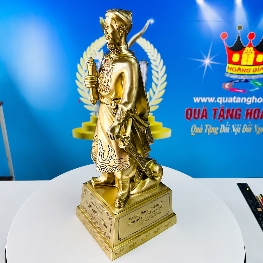 Tượng Đồng Trần Hưng Đạo cao 38Cm