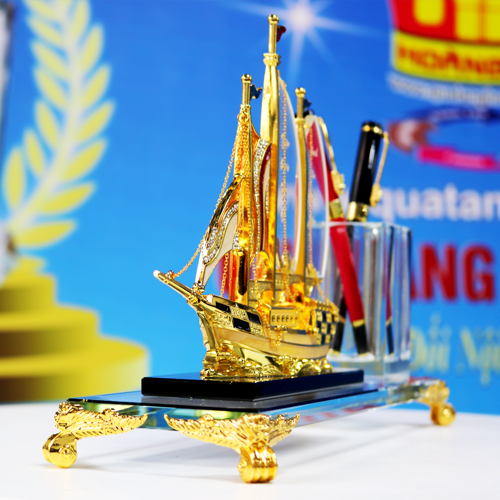 CB114C-Bieu-trung-trang-tri-de-ban-hinh-thuyen-buom-jpg_Thuyền 7.png