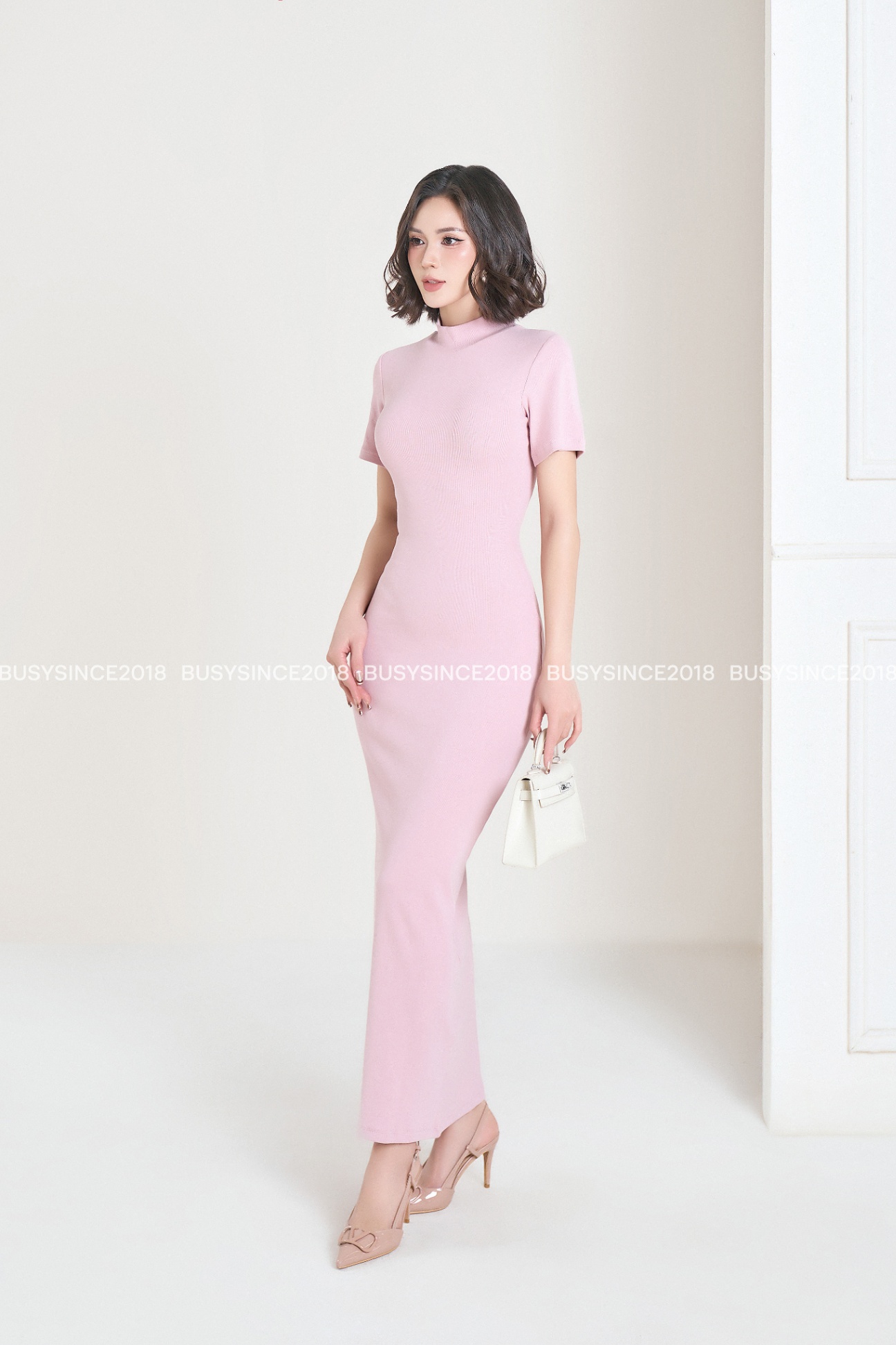 VÁY NGẮN TAY MAXI CỔ BO
