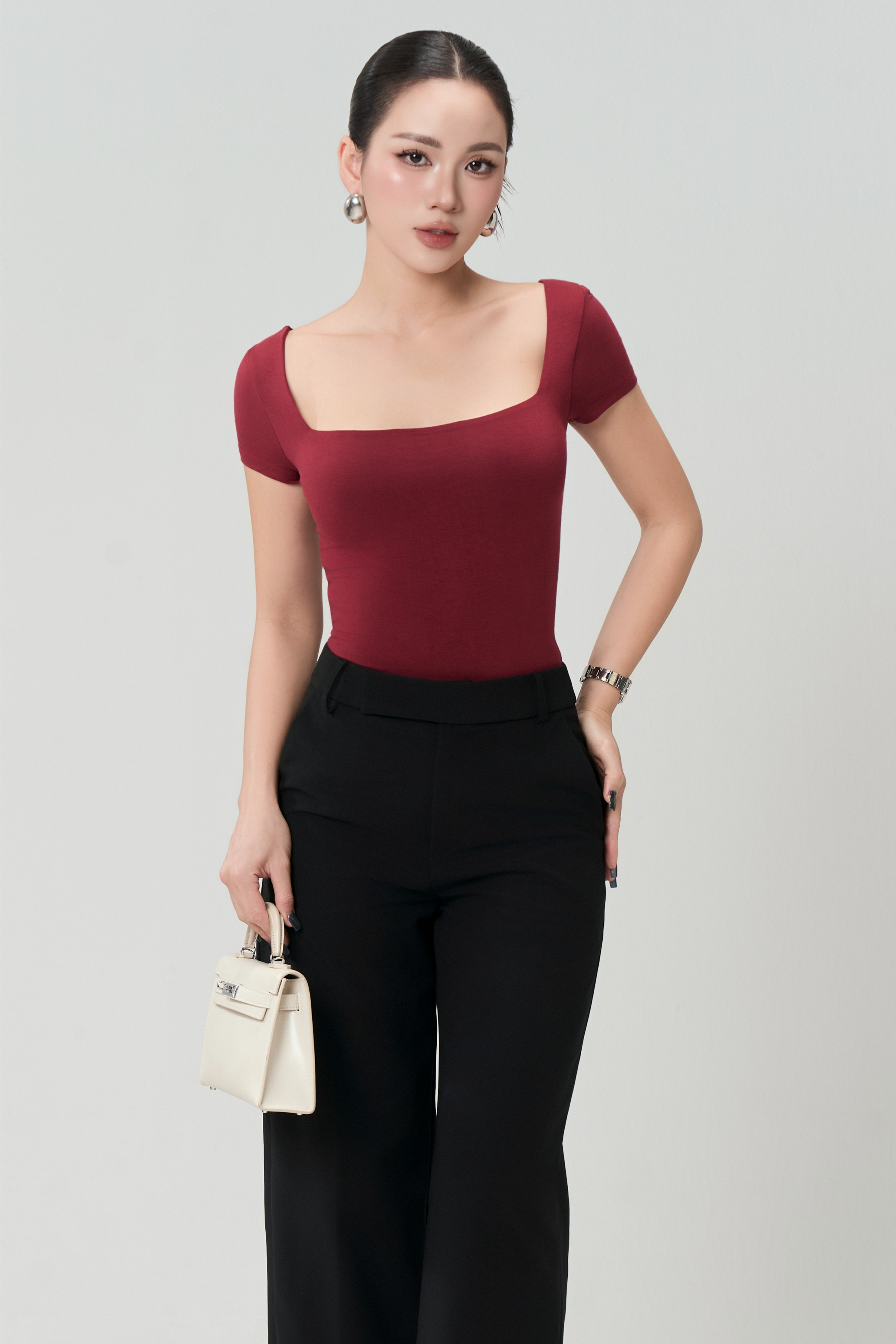 Áo Ngắn Tay Cổ Vuông - NT55T