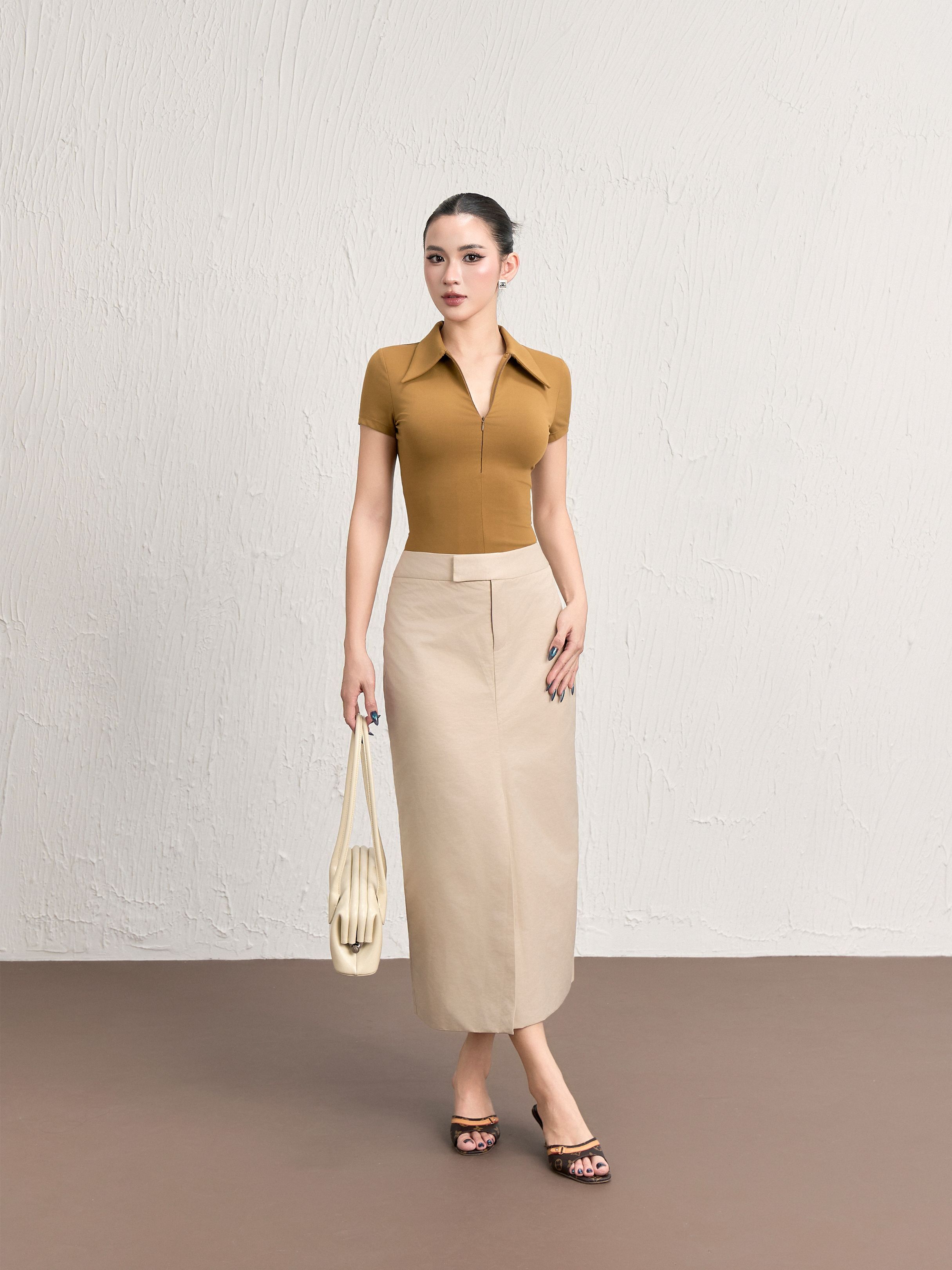 Chân Váy Kaki Xẻ Trước 2 - CVKK22