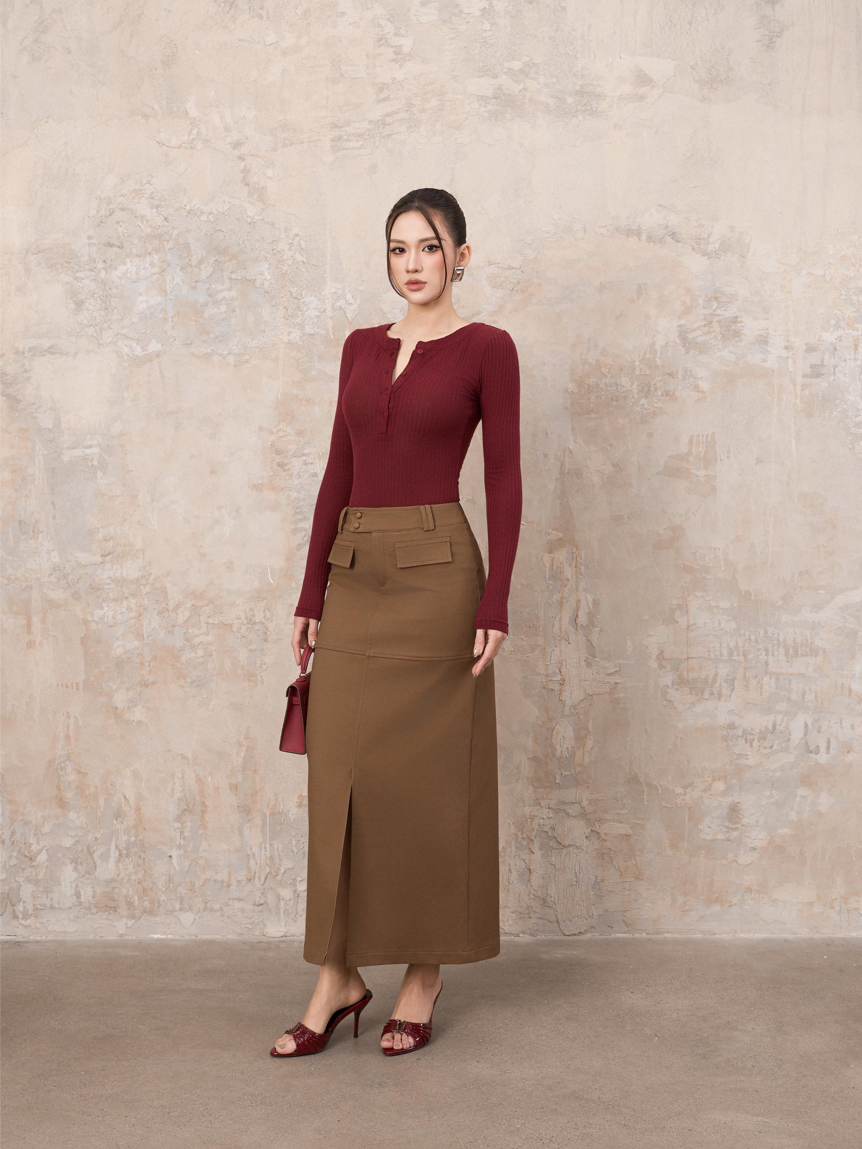 Chân Váy Midi Xẻ Trước