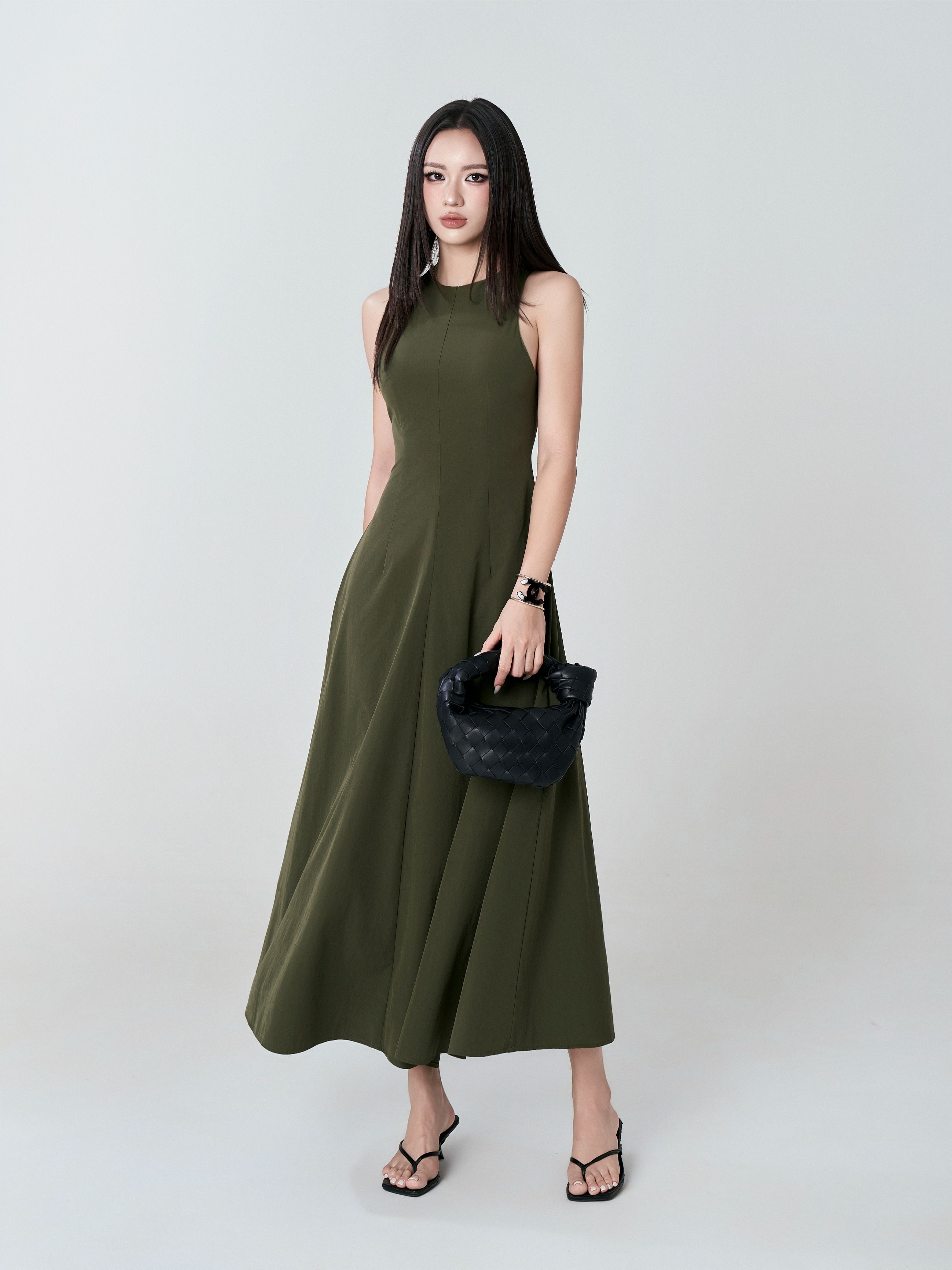 Váy Ba Lỗ Cổ Yếm Xoè - VBL16