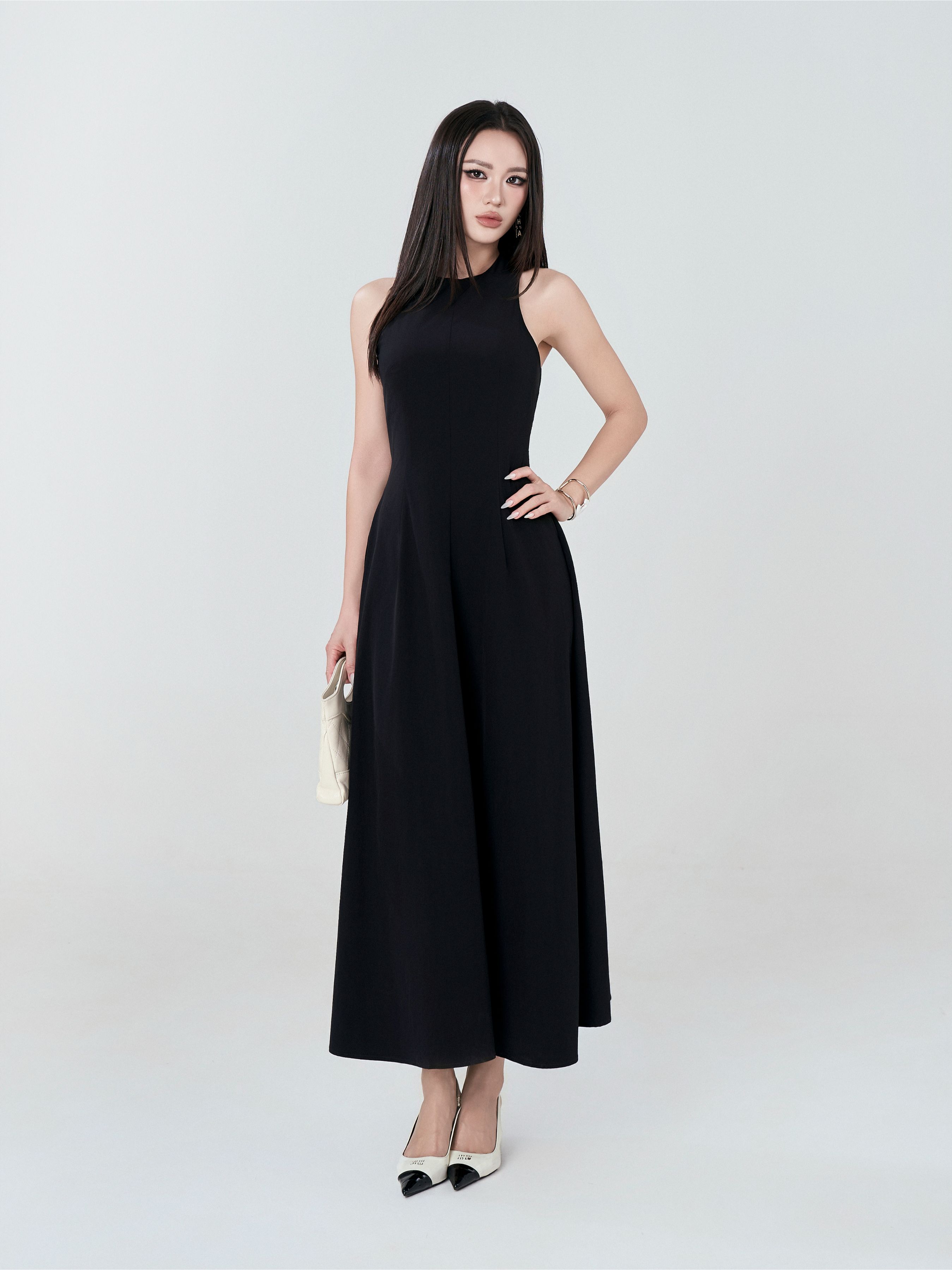Váy Ba Lỗ Cổ Yếm Xoè - VBL16