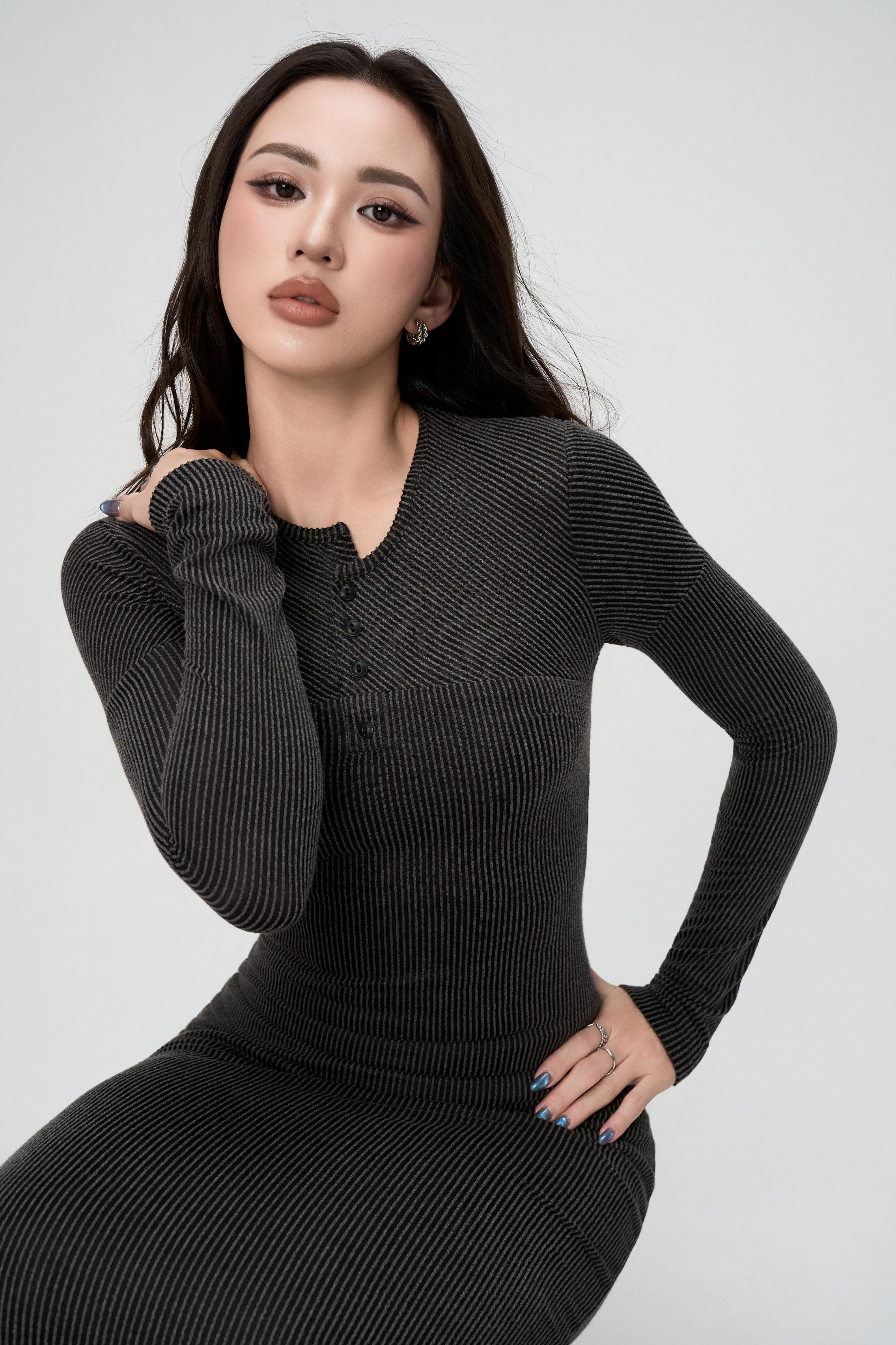 Váy Dài Tay Nữ BUSY Dáng Maxi Ôm Body Kẻ Sọc Cổ Lệch - VDT26