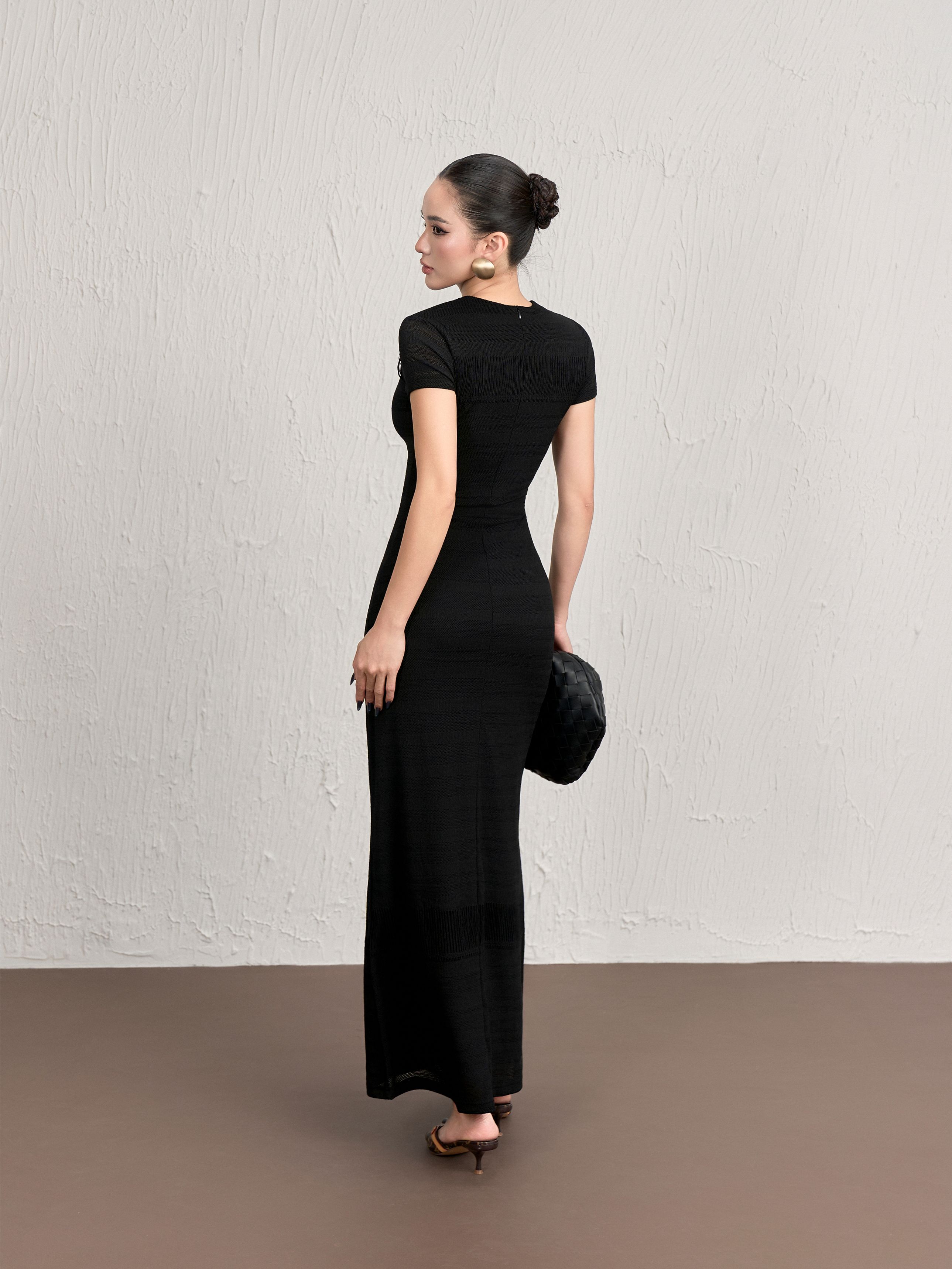 Váy Ngắn Tay Cổ Tròn - VNT29