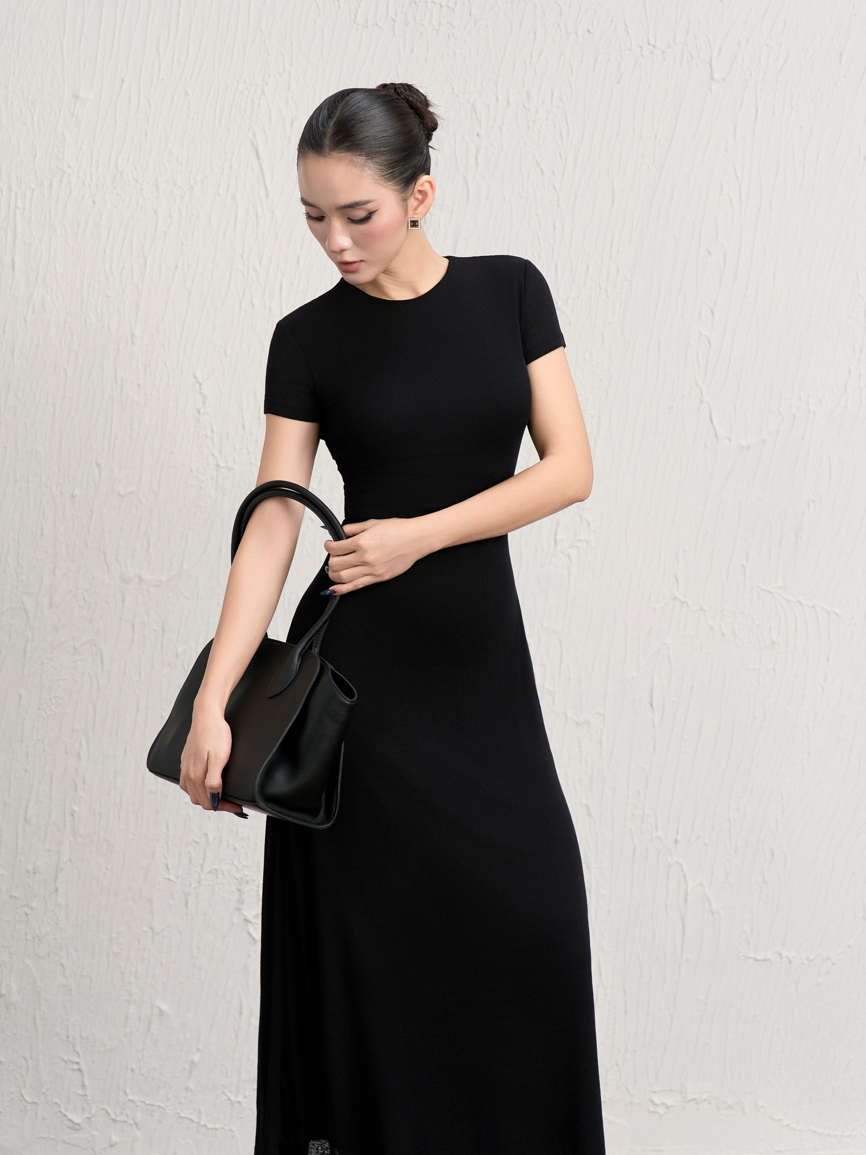 Váy Ngắn Tay Cổ Tròn - VNT27