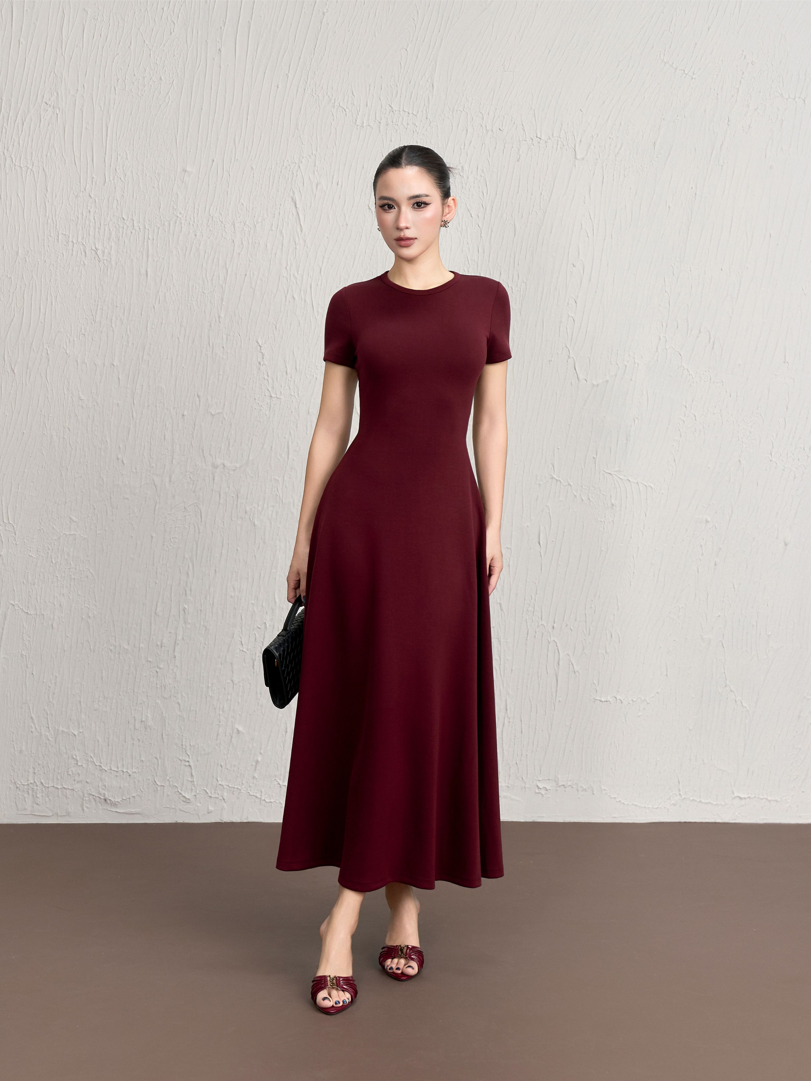 Váy Ngắn Tay Cổ Viền Xoè 2 - VNT24