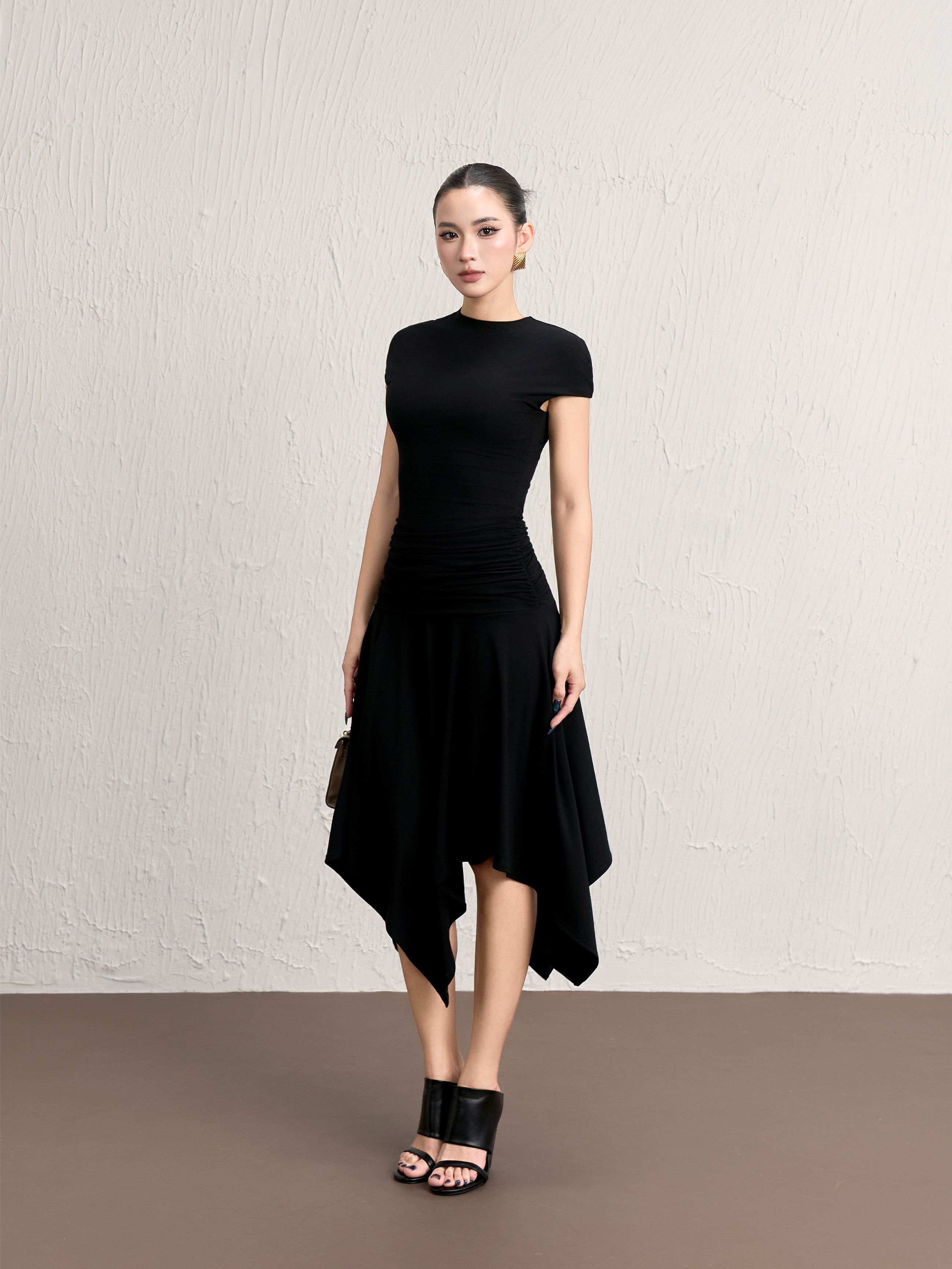 Váy Ngắn Tay Liền Cổ Leo - VNT28