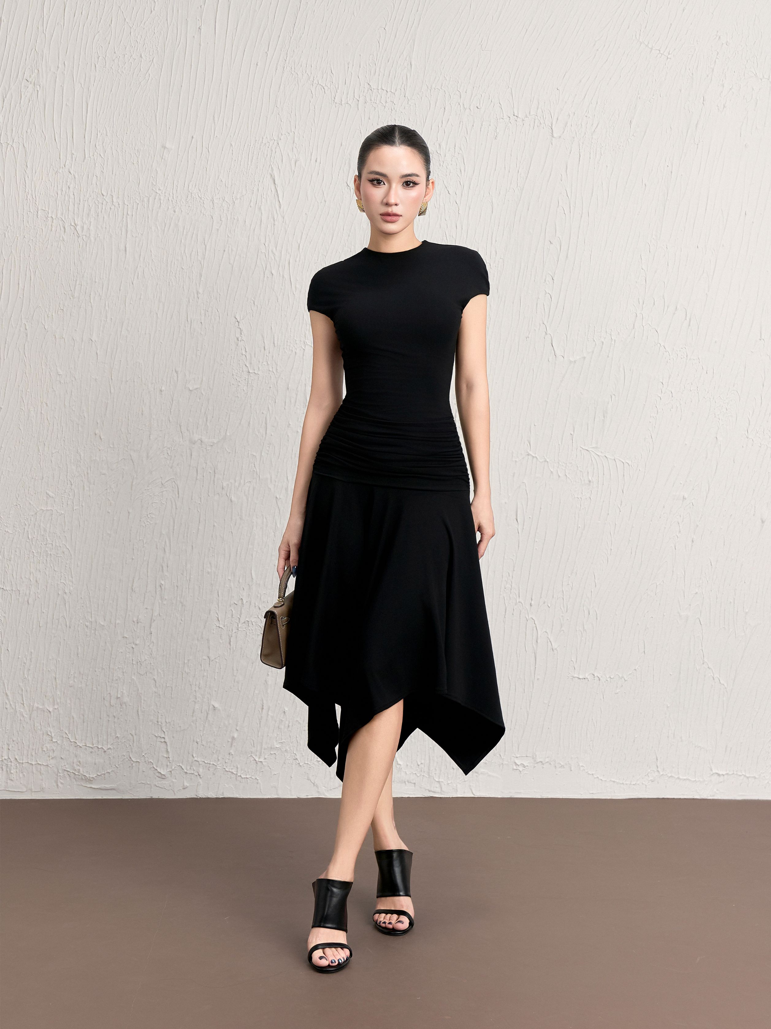 Váy Ngắn Tay Liền Cổ Leo - VNT28
