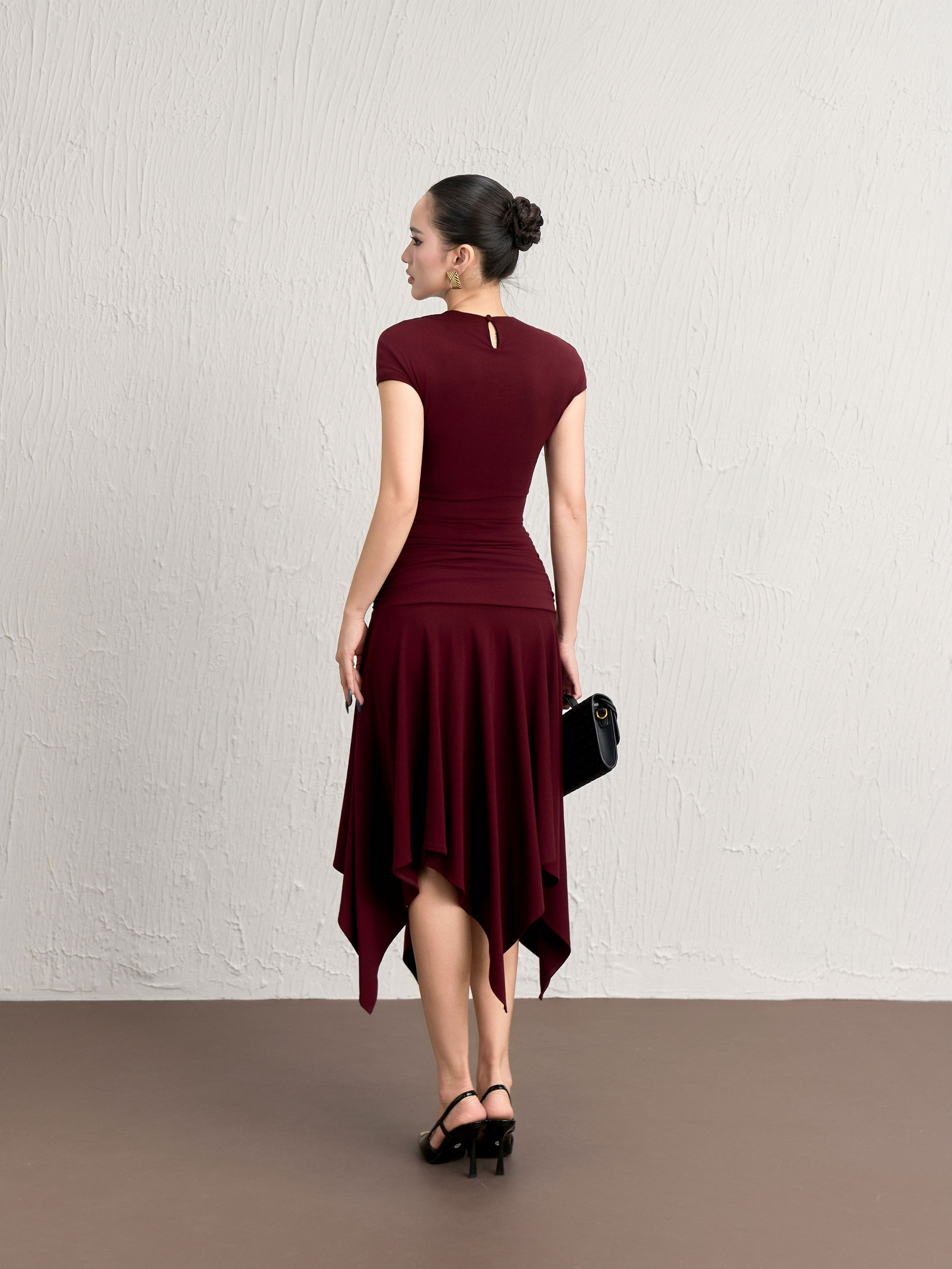 Váy Ngắn Tay Liền Cổ Leo - VNT28