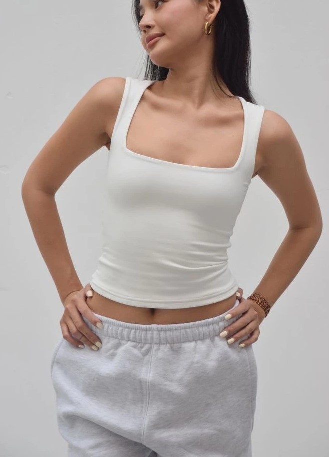 A1025